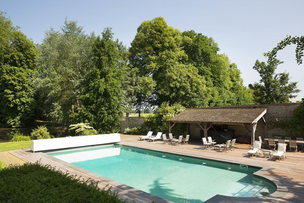 Chateau De Beneauville Bed & Breakfast Petiville  Dış mekan fotoğraf
